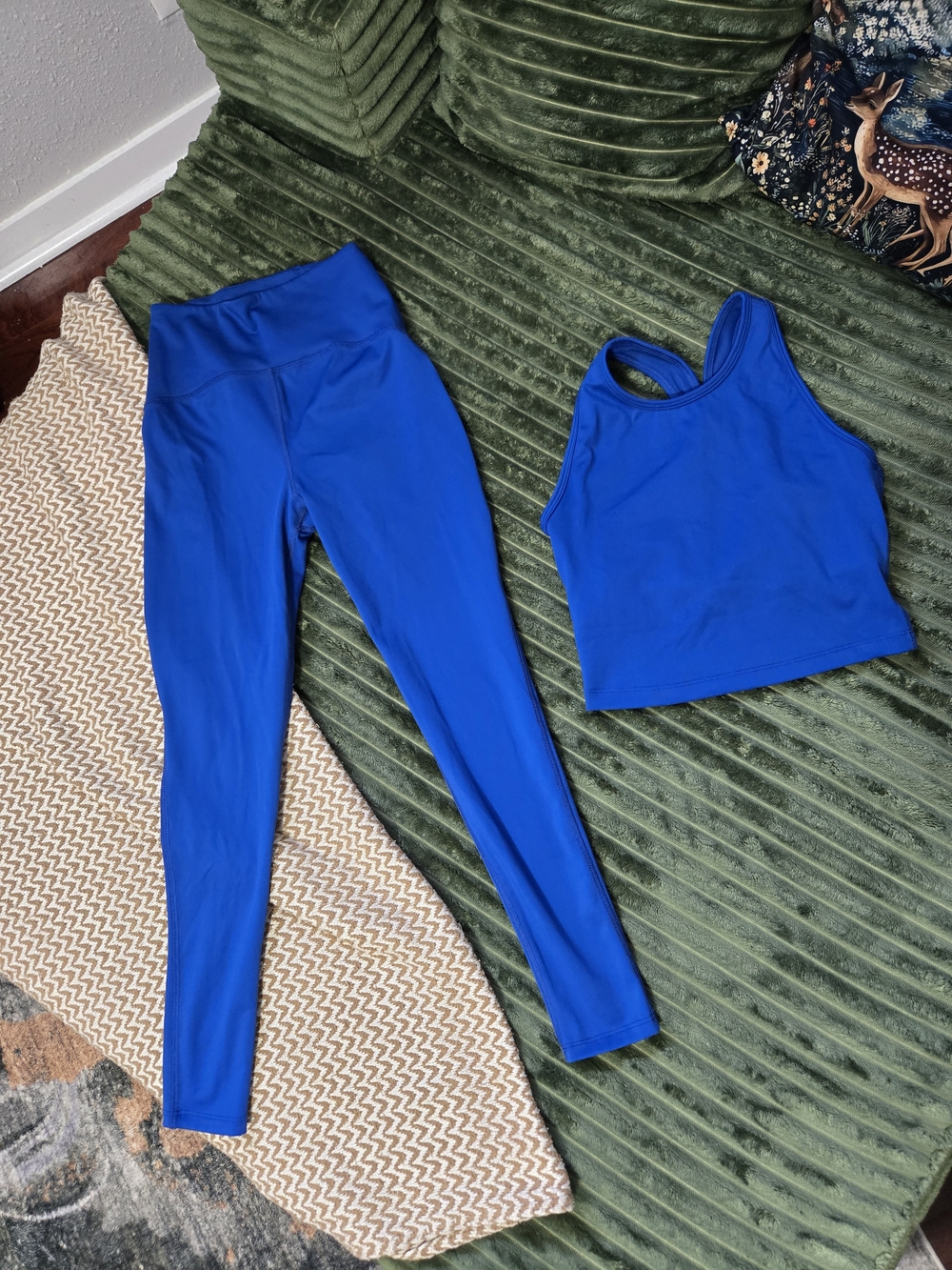 Beyond Yoga Power Beyond Blue Leggings and Tank Set - Picture 4 of 5